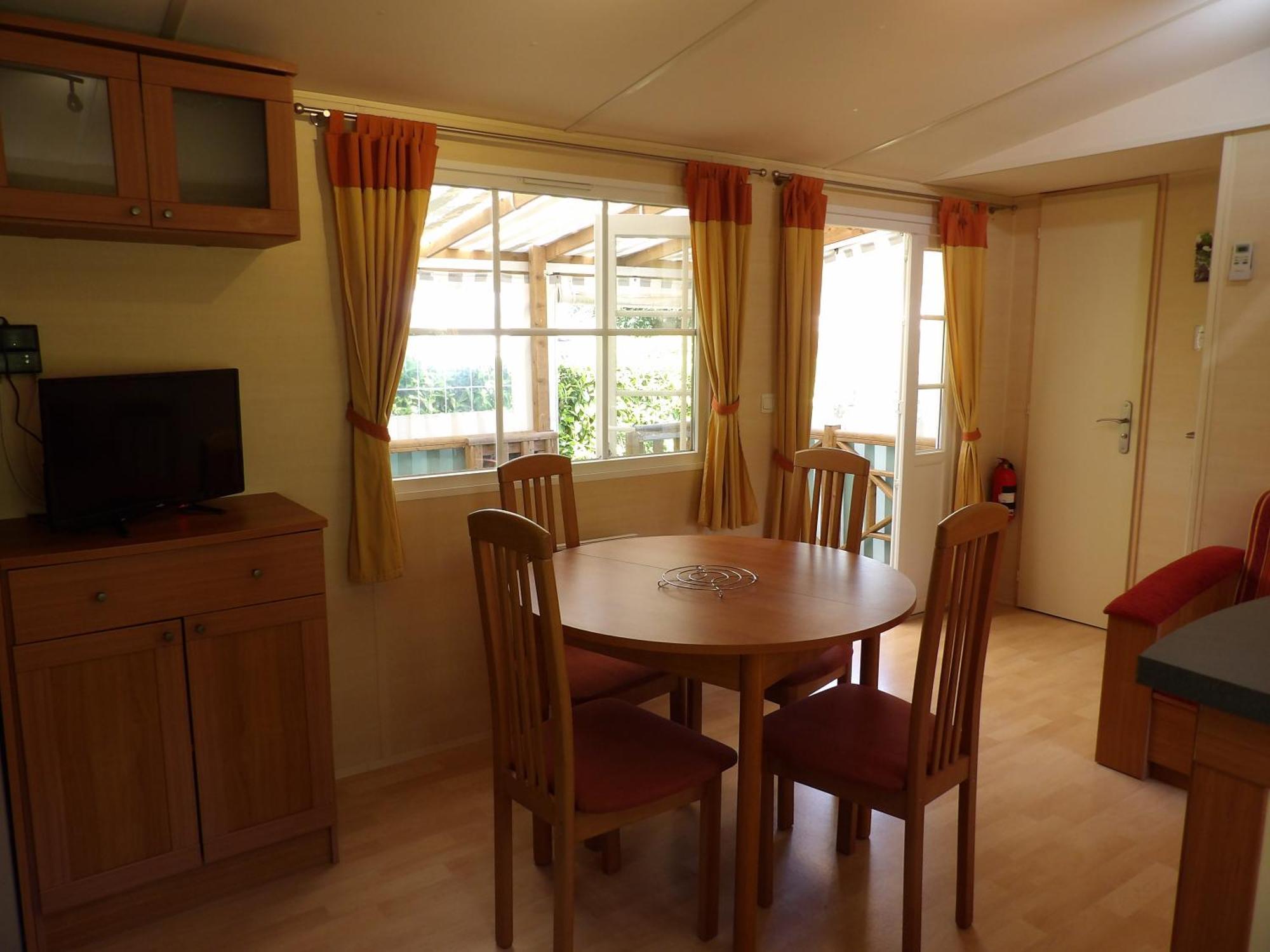 Camping Smile & Braudieres Mezieres-sous-Lavardin Exterior photo