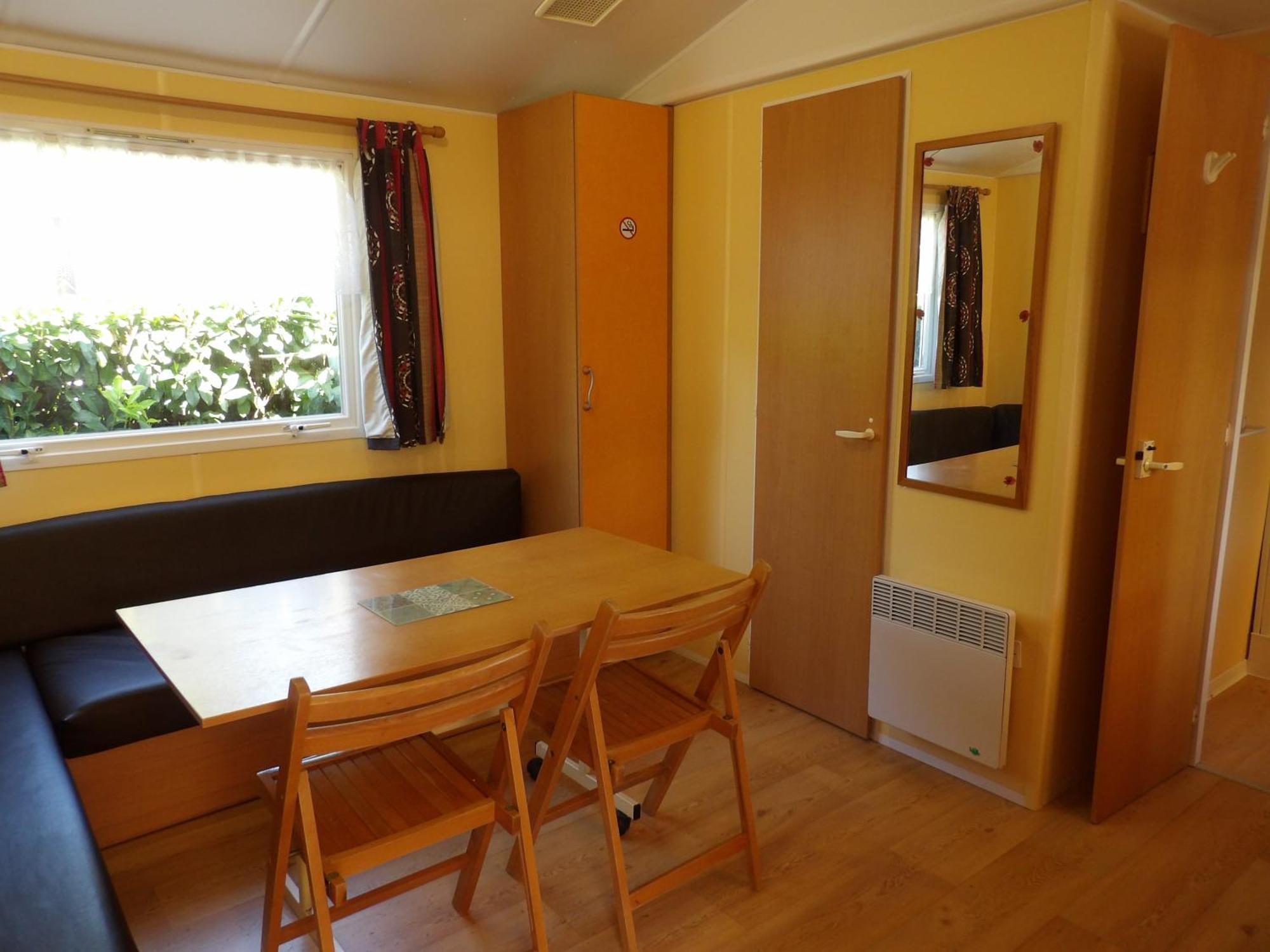 Camping Smile & Braudieres Mezieres-sous-Lavardin Exterior photo